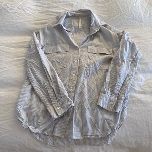 Like new collared top